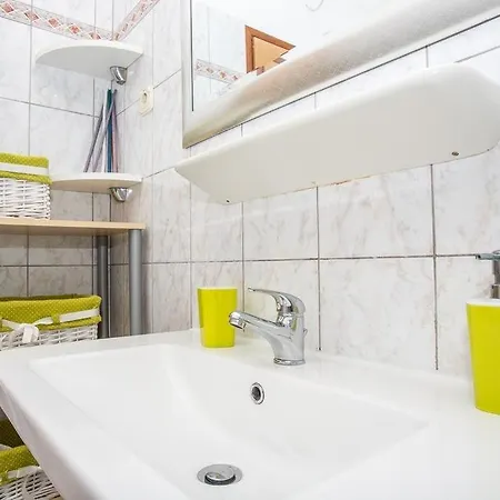 In With Sea View, Balcony, Air Conditioning, Wifi 4687-1 Lejlighed *