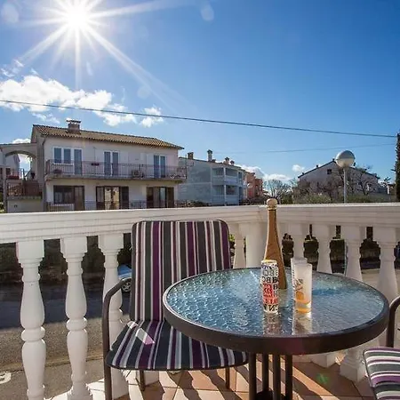 In With Sea View, Balcony, Air Conditioning, Wifi 4687-1 *