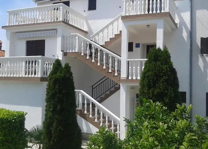 In With Sea View, Balcony, Air Conditioning, Wifi 4687-1 Apartamento Njivice