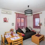In With Sea View, Balcony, Air Conditioning, Wifi 4687-1 Apartmán