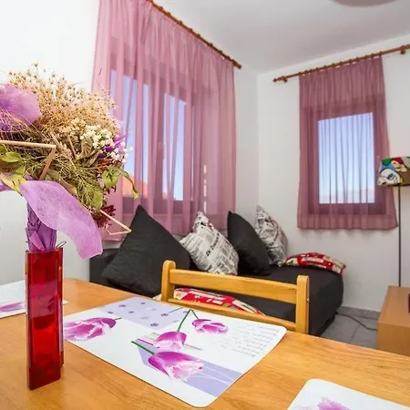 In With Sea View, Balcony, Air Conditioning, Wifi 4687-1 Njivice