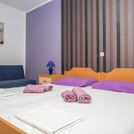In With Sea View, Balcony, Air Conditioning, Wifi 4687-1 Apartment Njivice